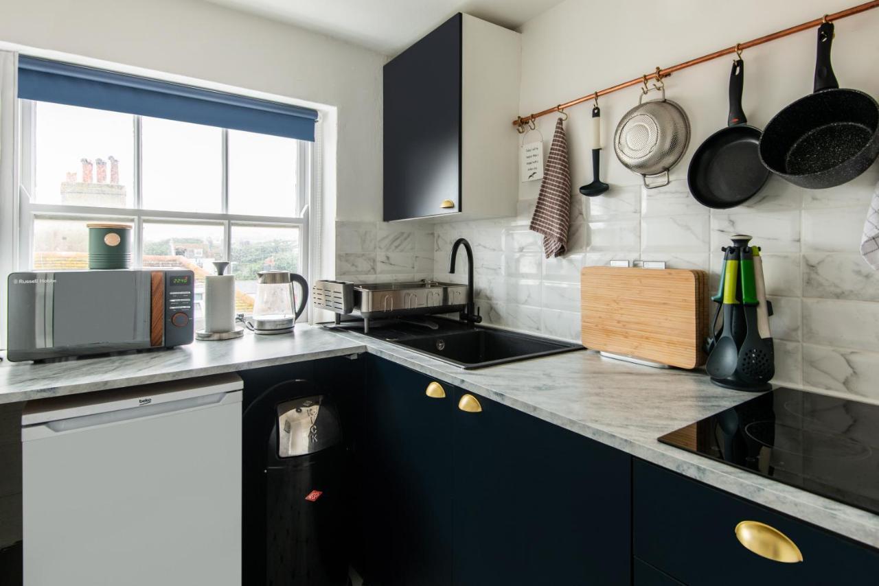 Central One-Bedroom, 99 Steps To The Sea ブライトン エクステリア 写真