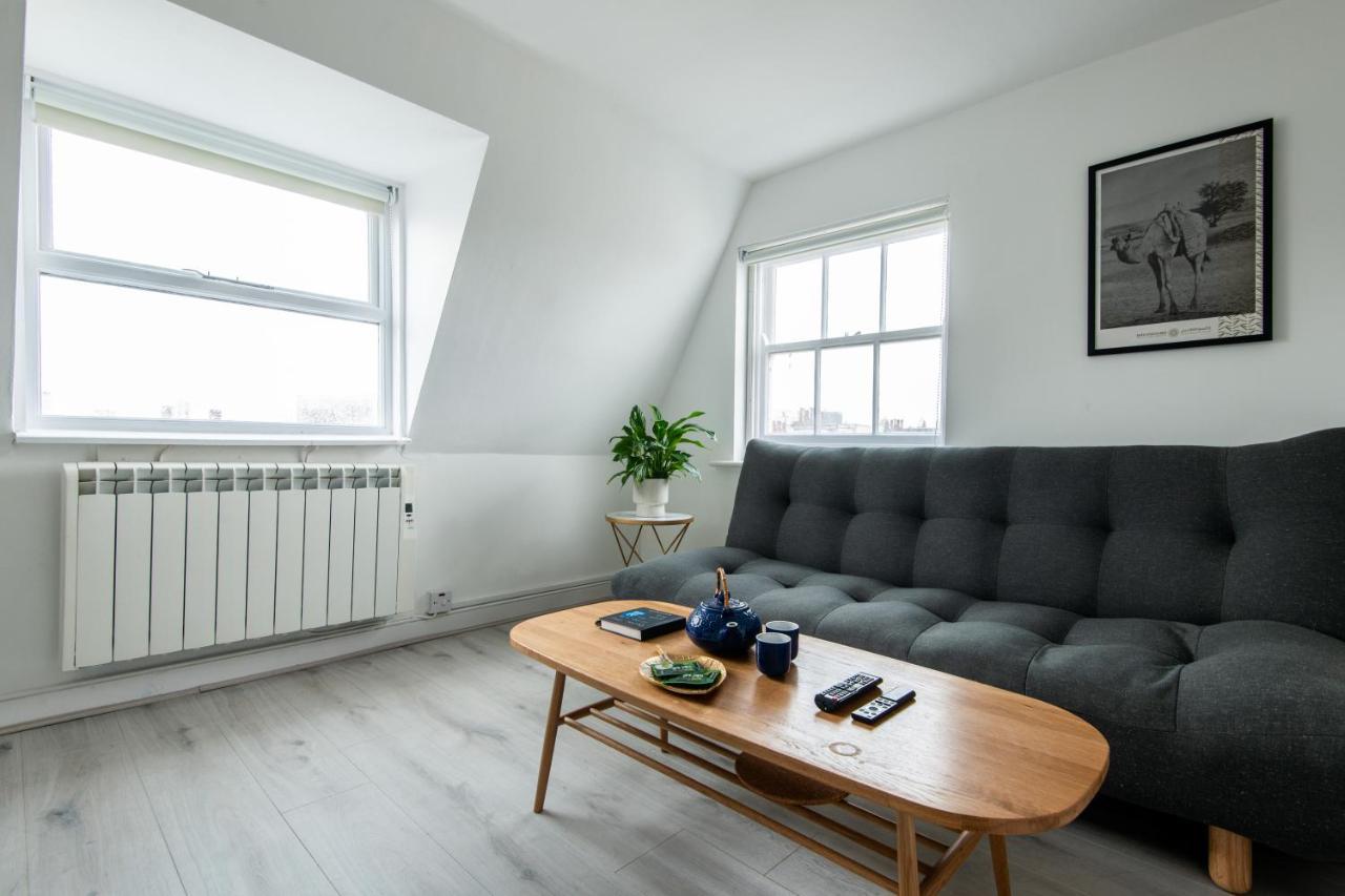 Central One-Bedroom, 99 Steps To The Sea ブライトン エクステリア 写真